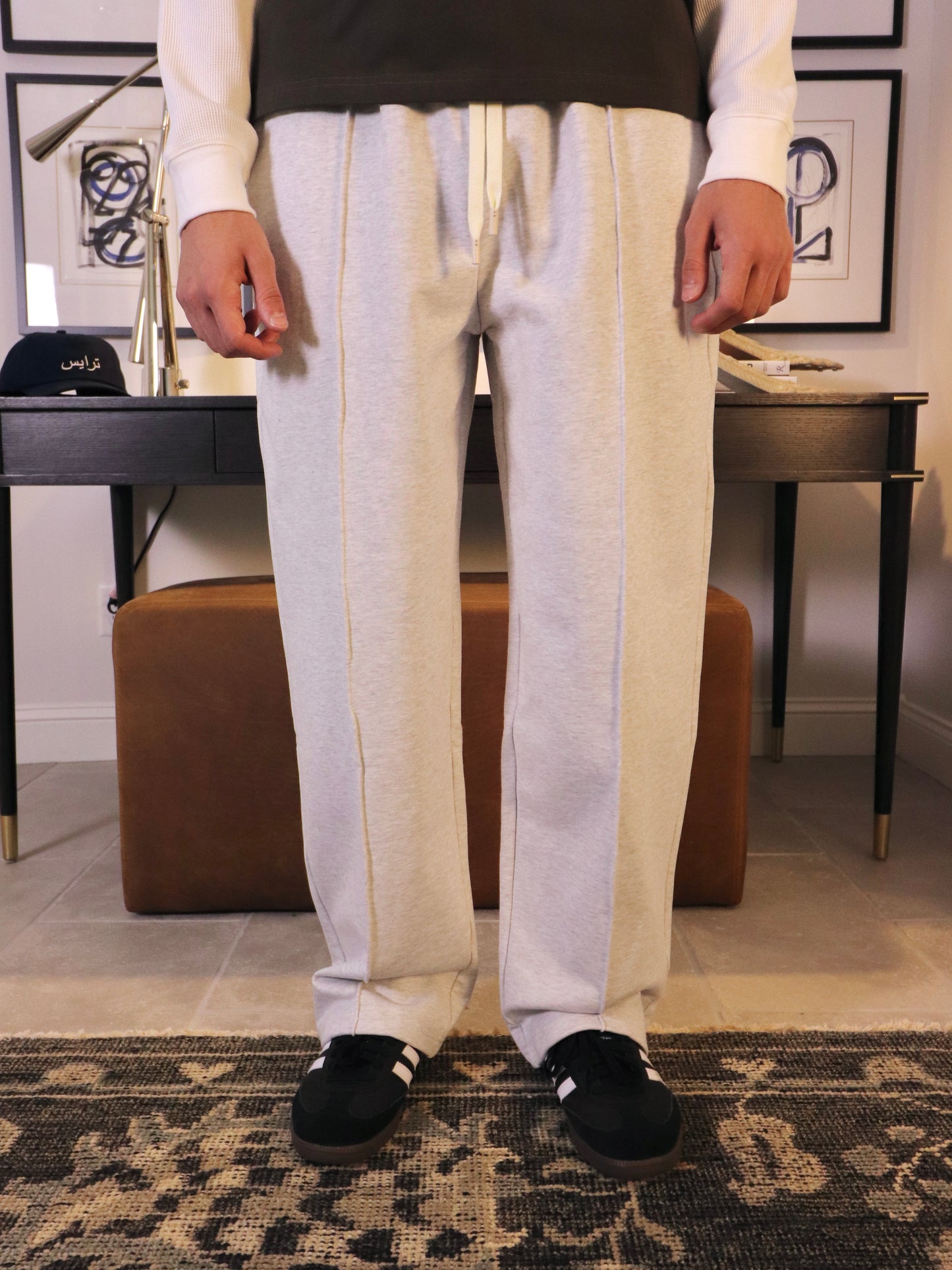 Wide-Leg Pleated Sweatpant