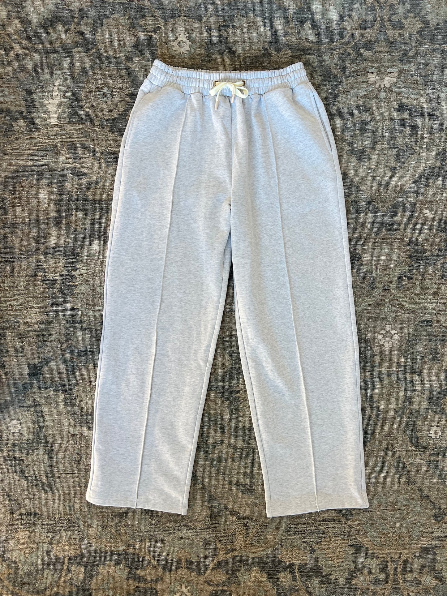 Wide-Leg Pleated Sweatpant